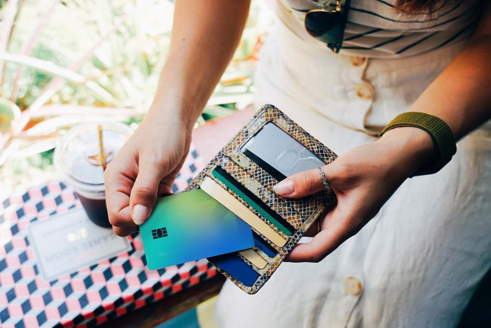 25 Credit Cards Offering Welcome Bonuses of 100,000 Points or More